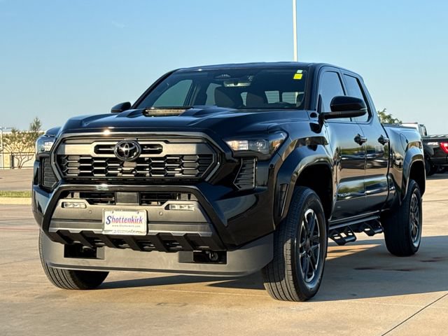 Used 2024 Toyota Tacoma TRD Sport w/ TRD Sport Upgrade Package AWD/4WD video 3