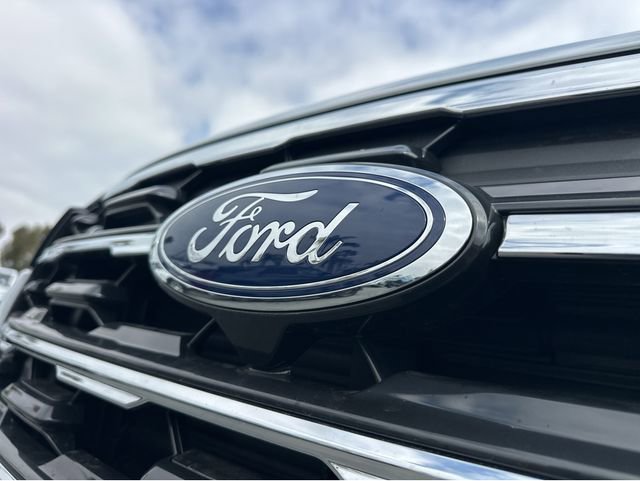 New 2026 Ford Explorer Active RWD image 40