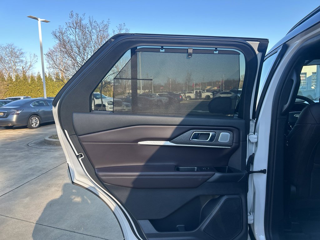 Used 2025 Ford Explorer Platinum image 14