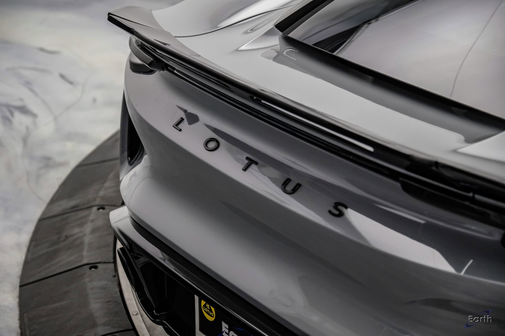 Used 2025 Lotus Emira RWD image 18