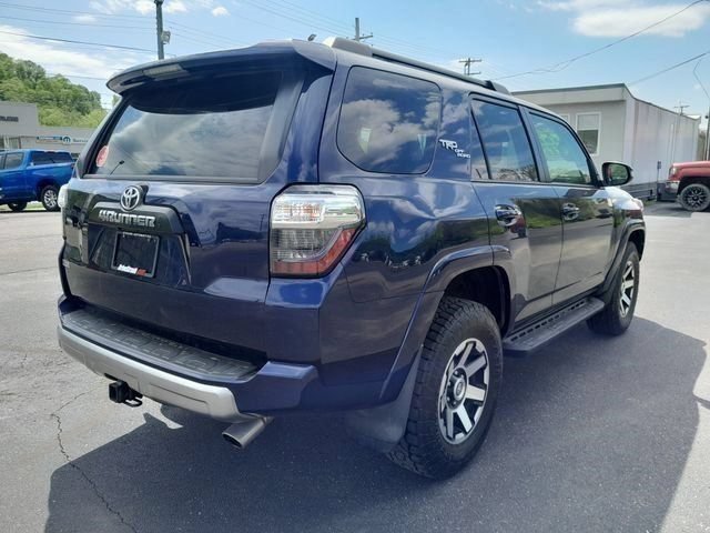 Used 2020 Toyota 4Runner TRD Off-Road Premium w/ Moonroof Package AWD/4WD image 8