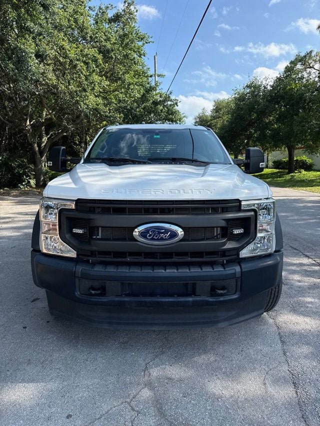 Used 2022 Ford F550 4x4 Crew Cab Super Duty w/ Power Equipment Group image 3