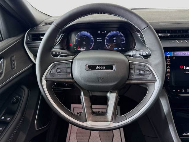 New 2026 Jeep Grand Cherokee Limited w/ Limited Altitude Package AWD/4WD image 11