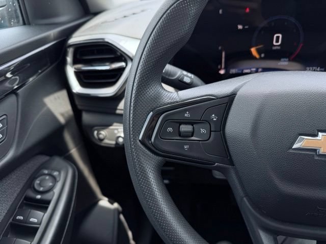 Used 2025 Chevrolet TrailBlazer LT AWD/4WD image 23