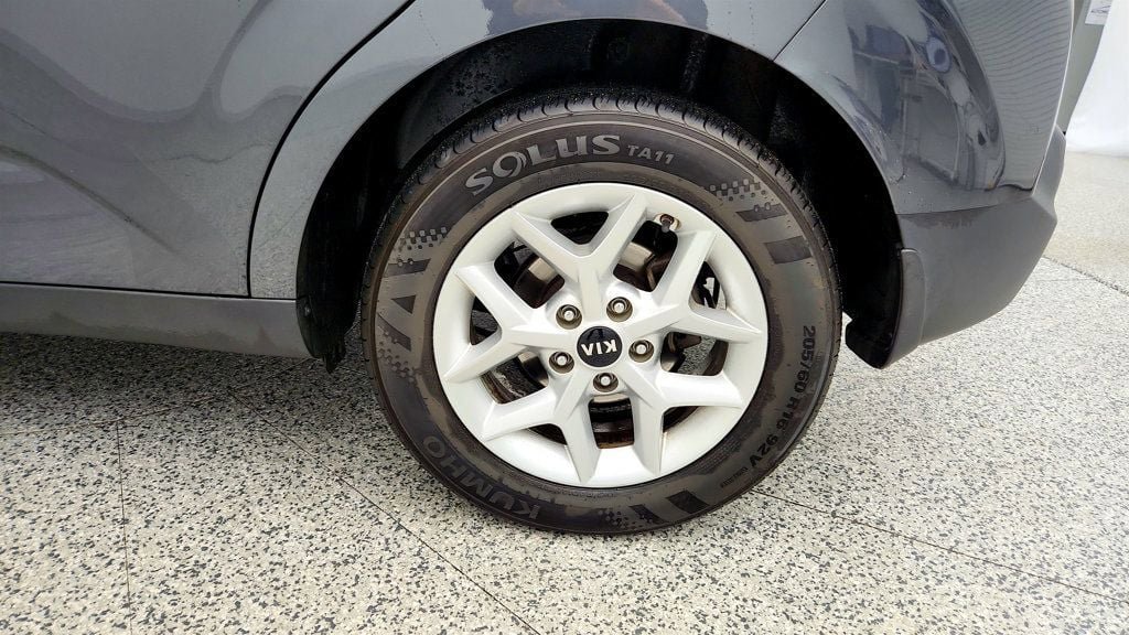 Used 2020 Kia Soul S FWD image 9