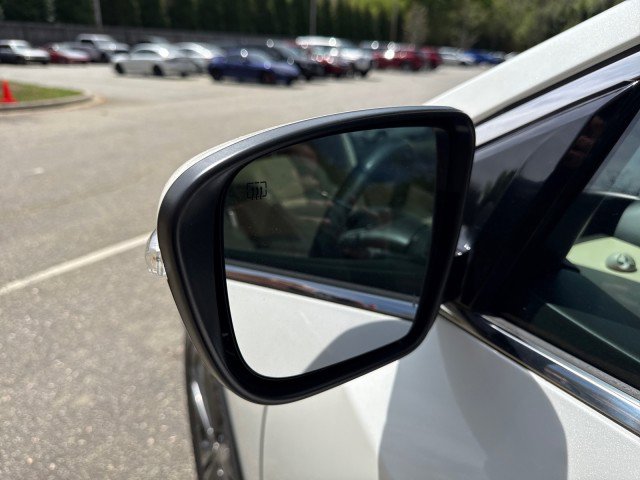 Used 2019 Nissan Murano Platinum w/ Cargo Package image 15