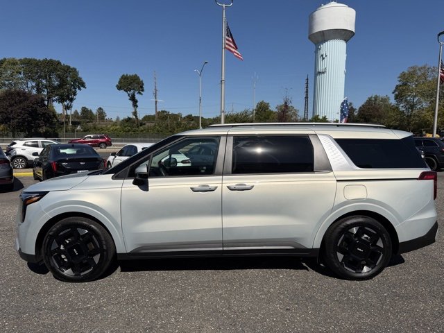 Certified 2025 Kia Carnival EX image 6