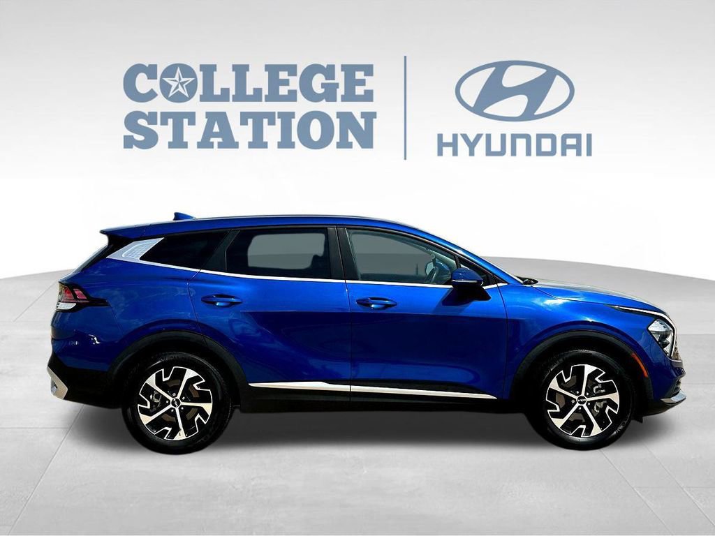 Used 2023 Kia Sportage EX image 11