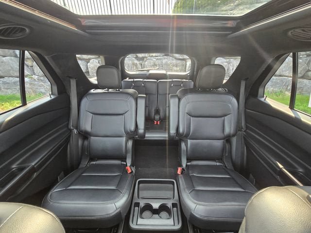Used 2020 Ford Explorer XLT w/ Equipment Group 202A AWD/4WD image 21