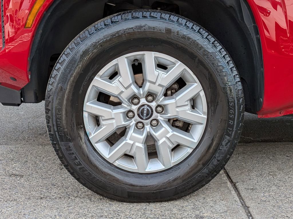 Used 2023 Nissan Frontier SV image 26
