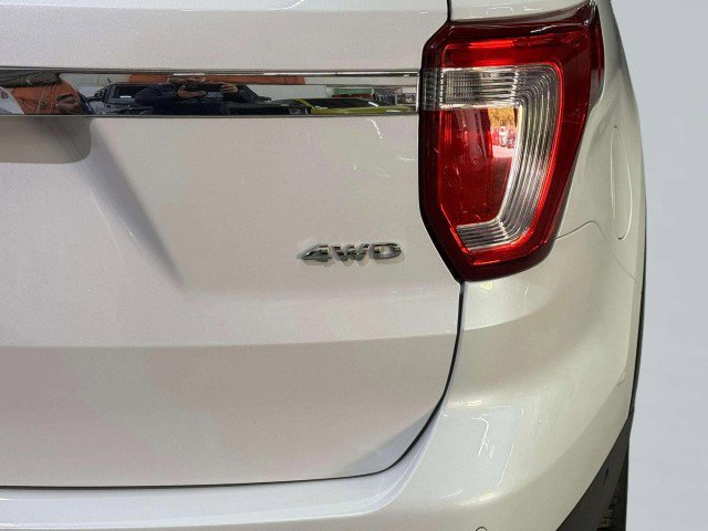 Used 2017 Ford Explorer Limited w/ Equipment Group 301A image 21