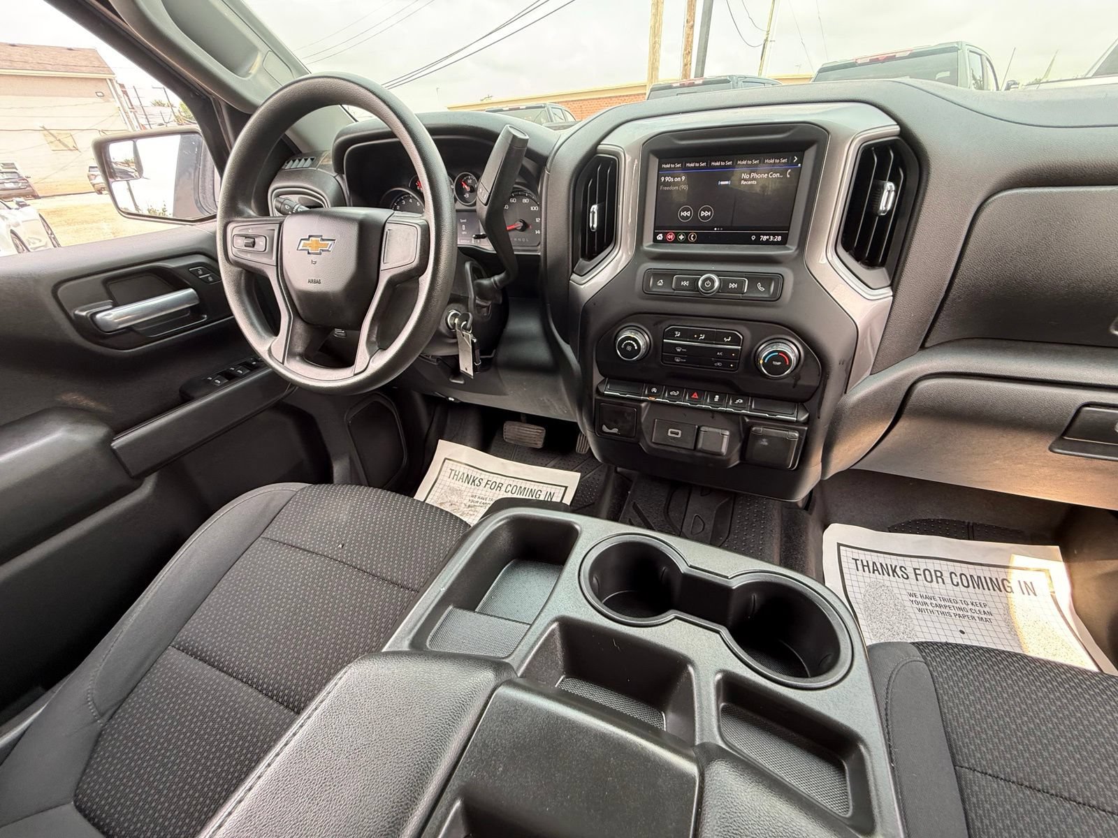 Used 2020 Chevrolet Silverado 1500 Custom w/ Custom Value Package AWD/4WD image 3