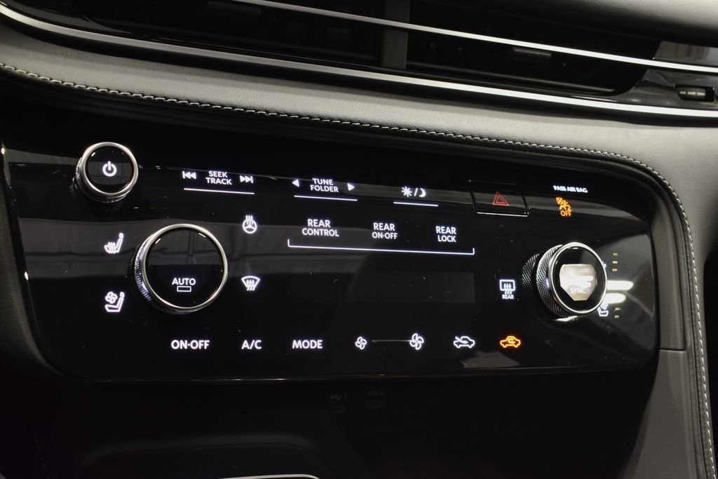 New 2026 INFINITI QX60 Luxe w/ Family Package image 25