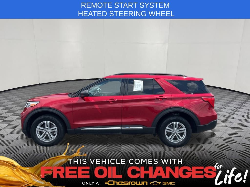 Used 2022 Ford Explorer XLT w/ Equipment Group 202A image 2