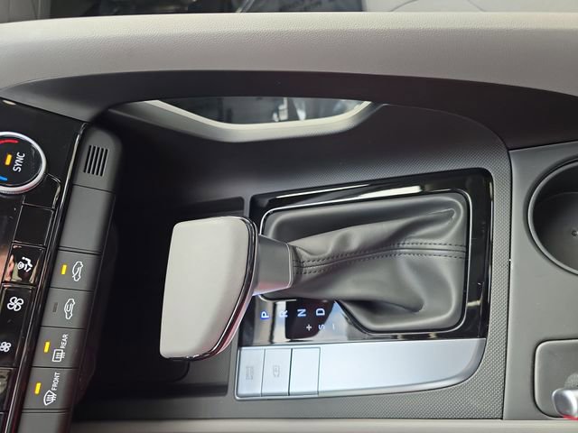 New 2026 Hyundai Elantra Sport image 19