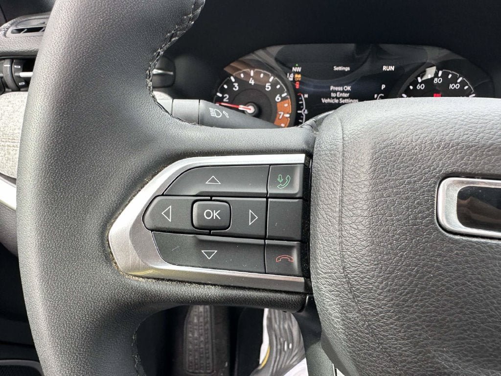 Used 2023 Jeep Compass Latitude AWD/4WD image 31