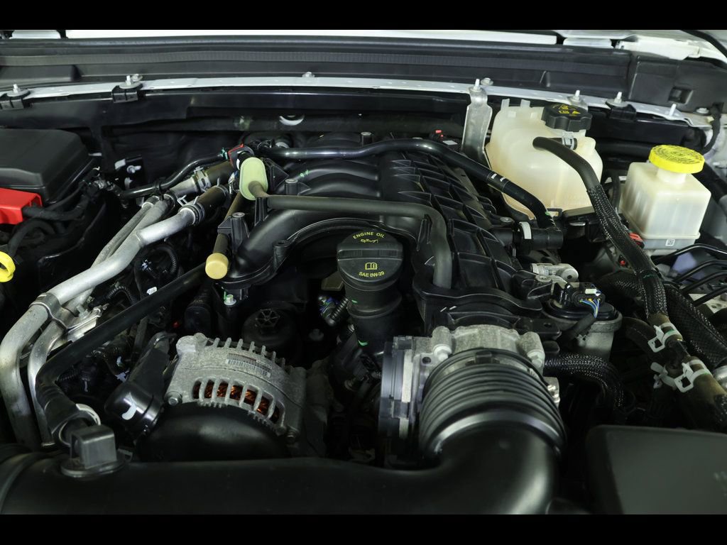 Used 2022 Jeep Gladiator Sport AWD/4WD image 16