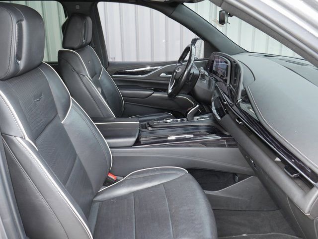 Used 2021 Cadillac Escalade ESV Sport w/ Driver Assist Tech Package image 28