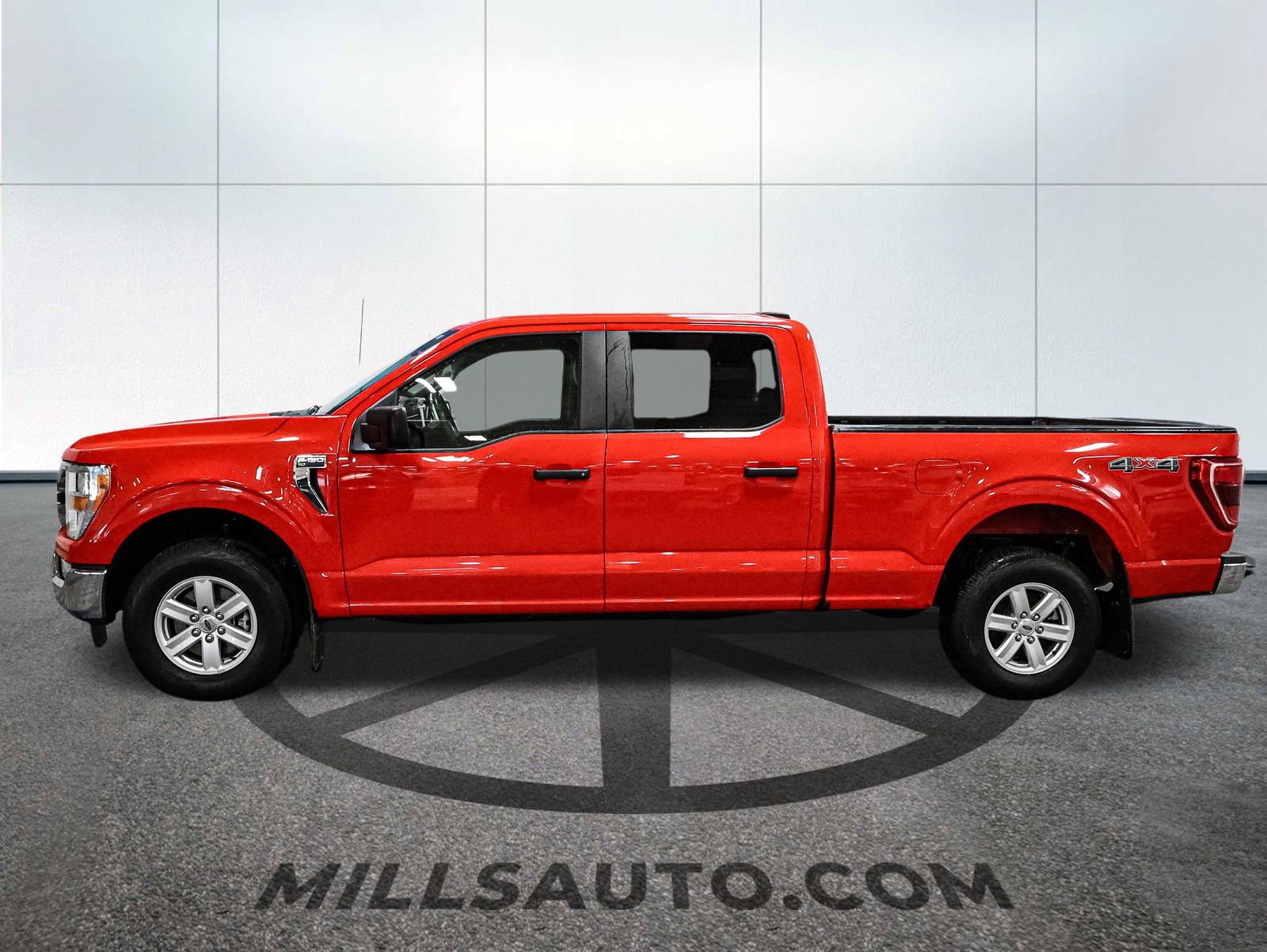 Certified 2025 Ford F150 Platinum w/ FX4 Off-Road Package image 3