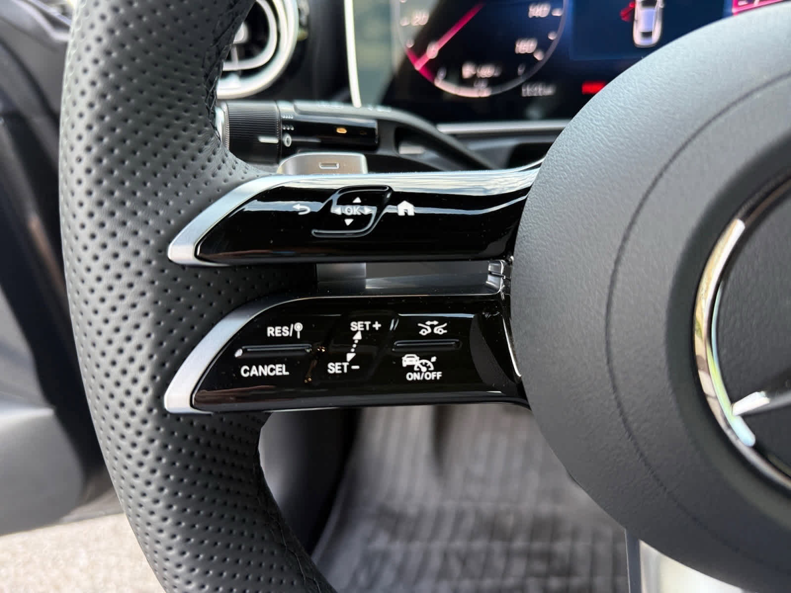 New 2026 Mercedes-Benz CLE 300 4MATIC Coupe image 22