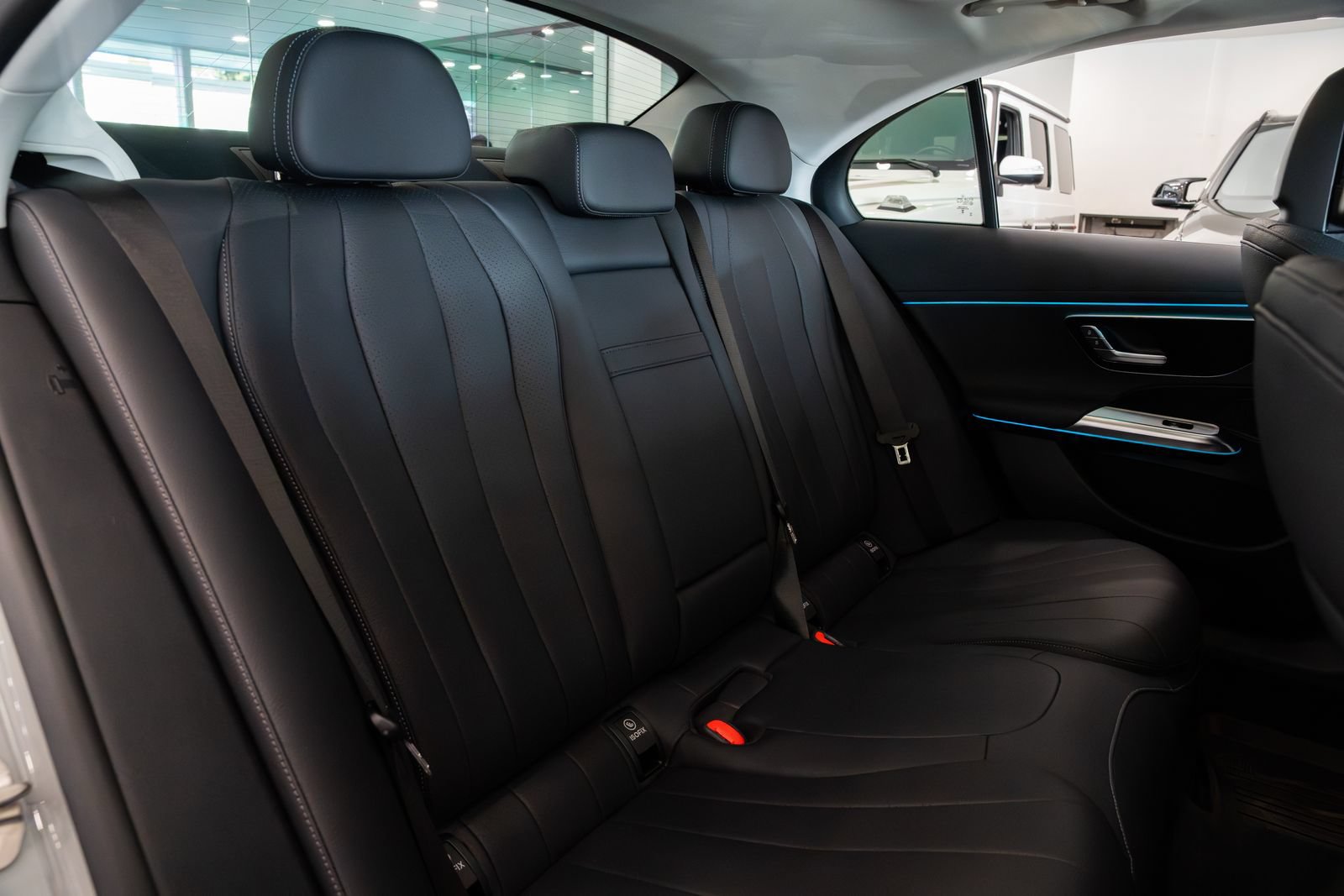 Used 2025 Mercedes-Benz E 450 4MATIC Sedan image 23