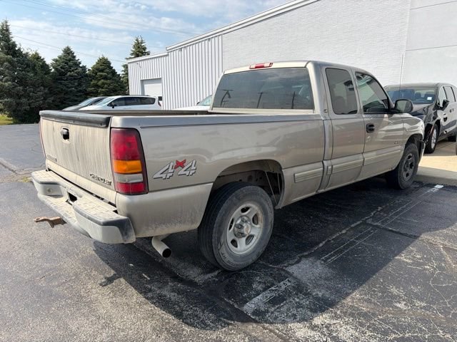 Used 2001 Chevrolet Silverado 1500 LS w/ Firm Ride Suspension Pkg AWD/4WD image 6