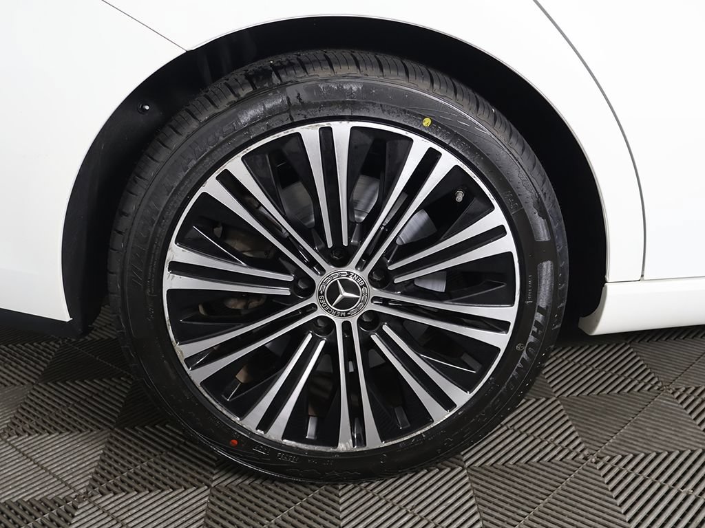 Used 2023 Mercedes-Benz CLA 250 4MATIC w/ Premium Package image 18
