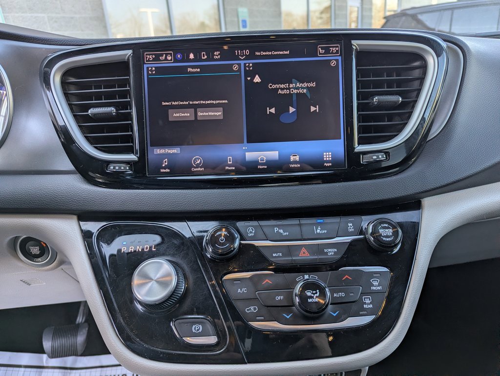 Used 2024 Chrysler Pacifica Touring-L image 23