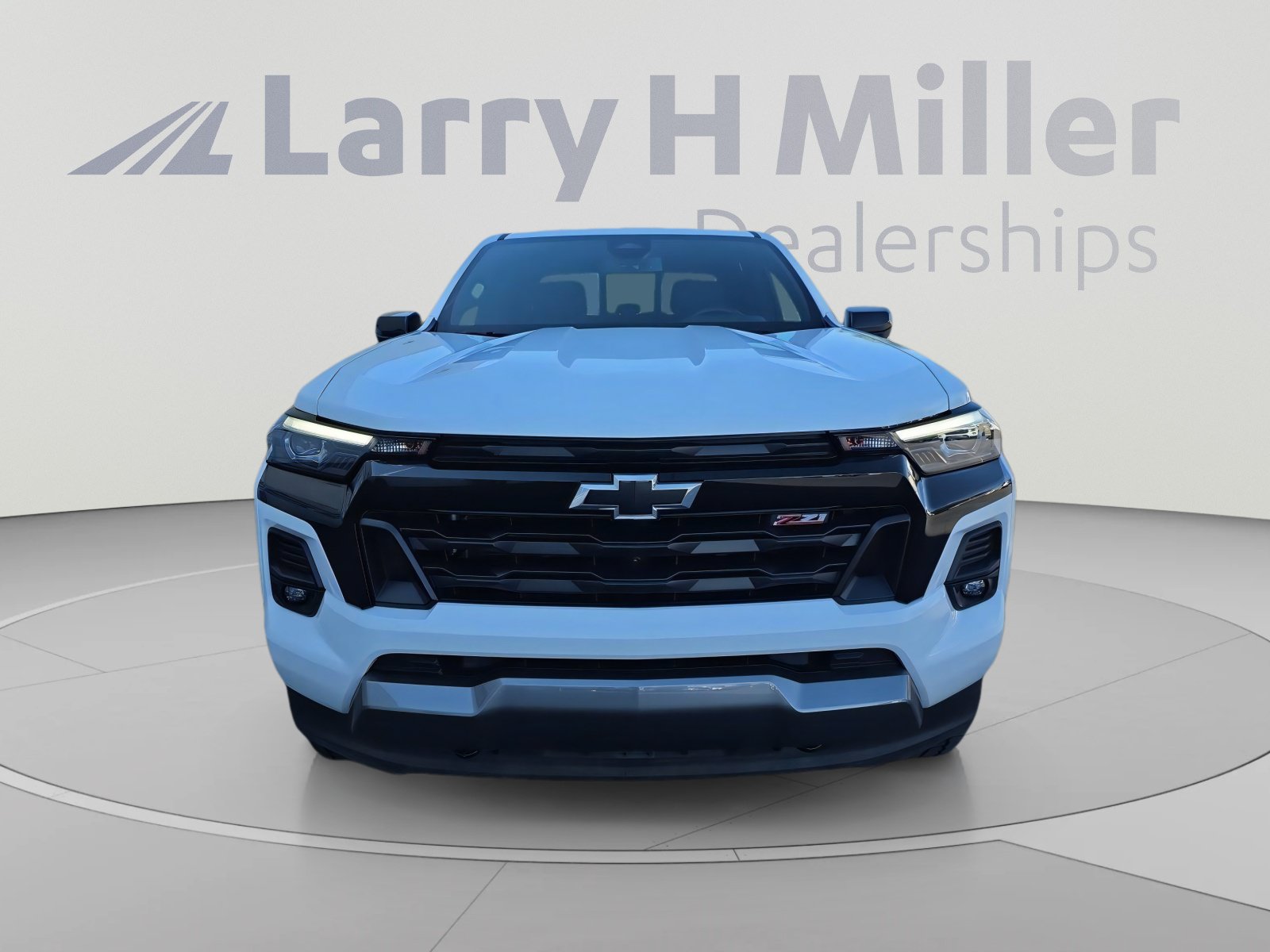 Certified 2024 Chevrolet Colorado Z71 w/ Z71 Convenience Package 2 AWD/4WD image 16
