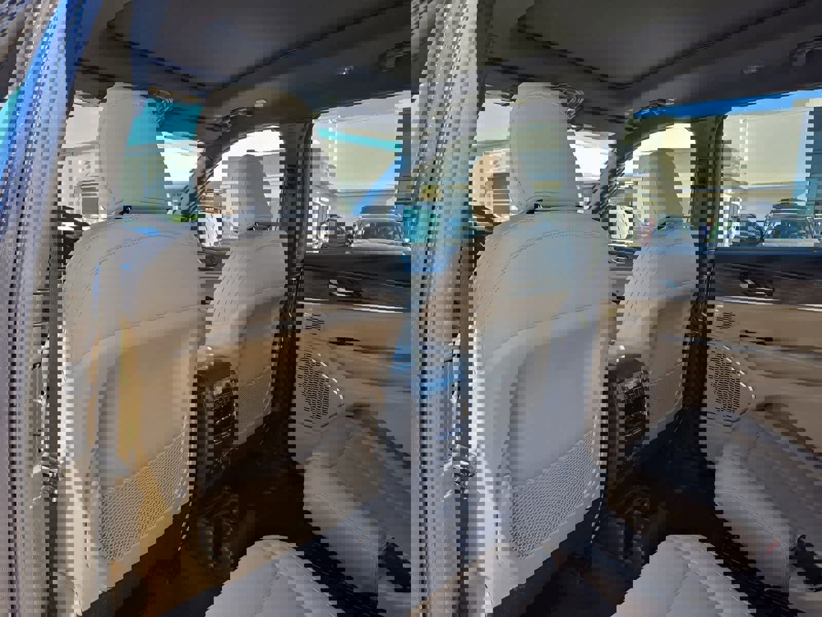 Used 2023 Jeep Grand Cherokee L Limited image 17