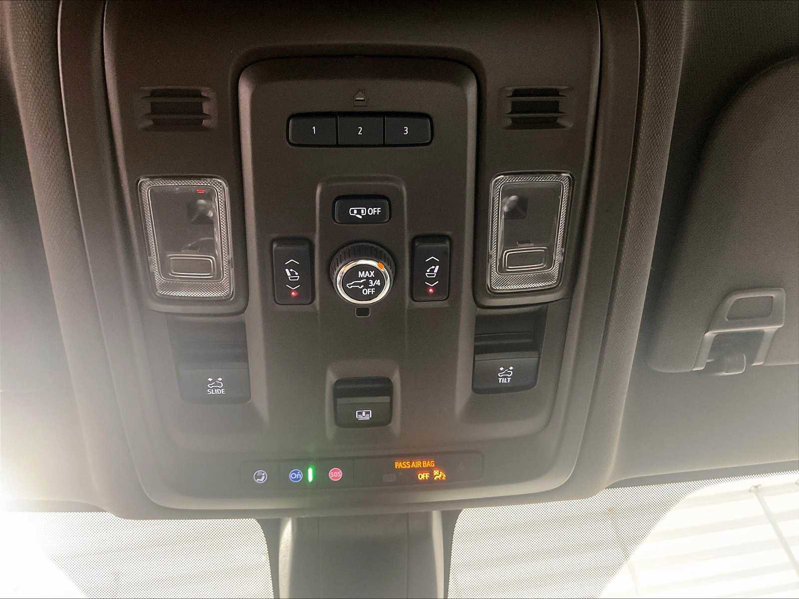 Used 2021 Chevrolet Tahoe LT w/ LT Signature Package image 27