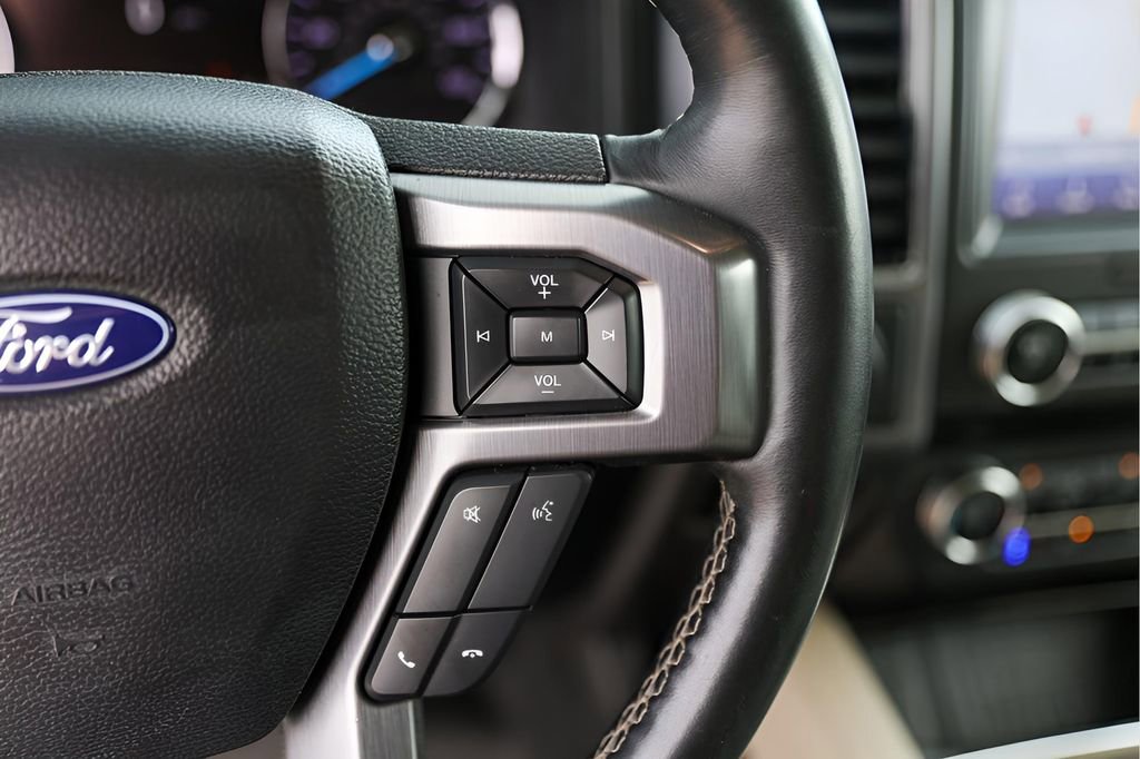 Used 2020 Ford Expedition Platinum image 16