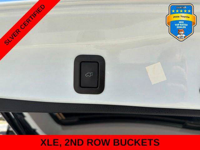 Used 2019 Toyota Highlander XLE FWD image 15