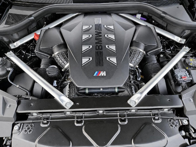 New 2027 BMW X6 M60i AWD/4WD image 10