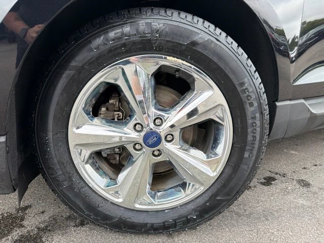 Used 2019 Ford Edge SE FWD image 9