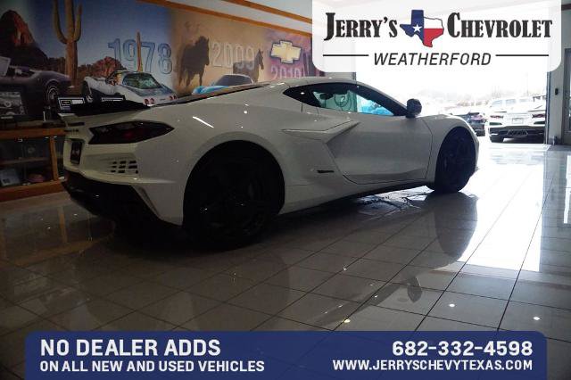 New 2025 Chevrolet Corvette E-Ray w/ Stealth Interior Trim Package AWD/4WD image 7