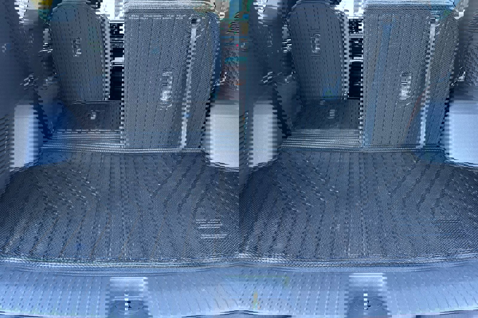 Certified 2025 Kia EV9 Land w/ Towing Package image 19