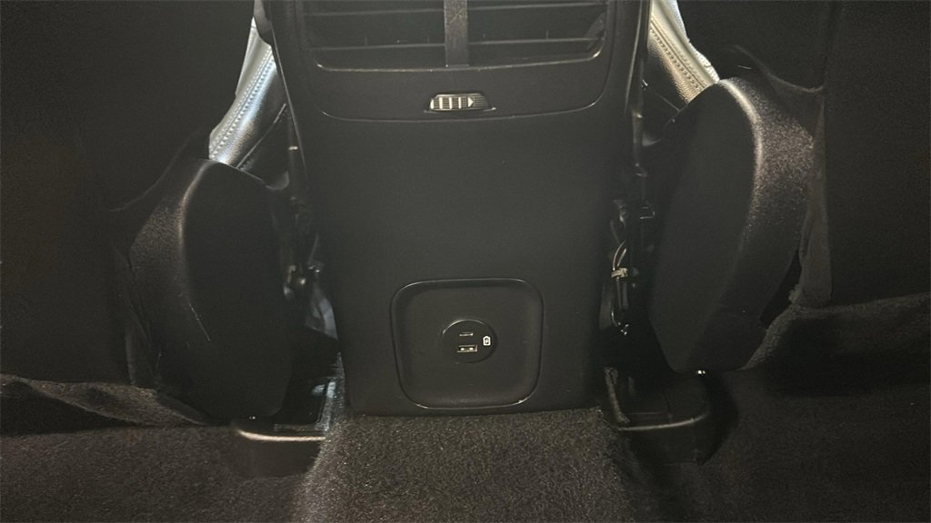 Used 2020 Ford Escape SE Sport image 27