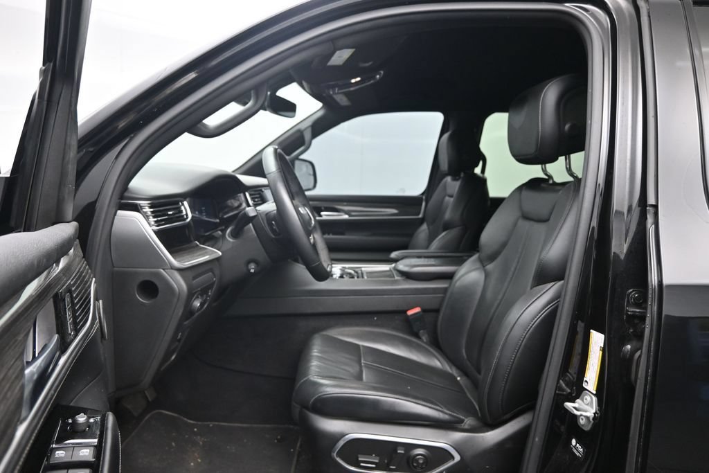 Used 2022 Jeep Wagoneer Series II AWD/4WD image 21