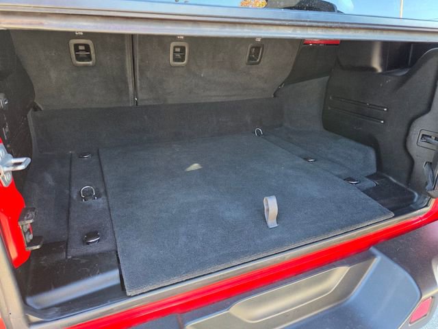 Used 2024 Jeep Wrangler Rubicon image 16