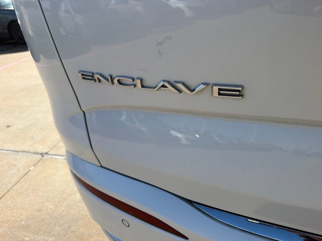 Used 2022 Buick Enclave Avenir w/ Avenir Technology Package FWD image 10