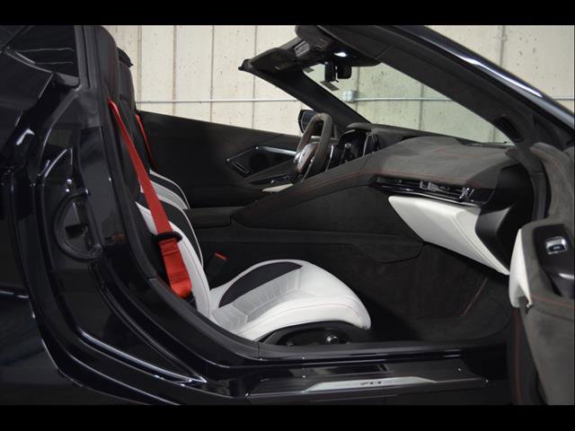 Used 2023 Chevrolet Corvette Stingray Premium Conv w/ Z51 Performance Package image 18