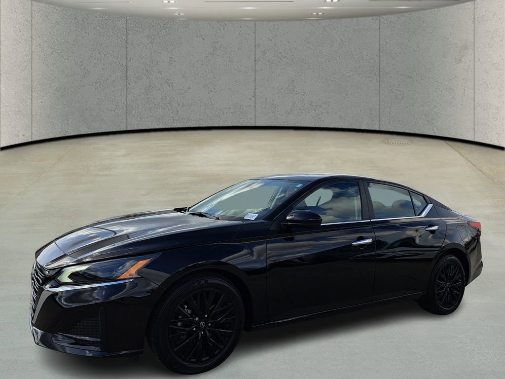 Used 2025 Nissan Altima 2.5 SV w/ SV Special Edition Package image 1