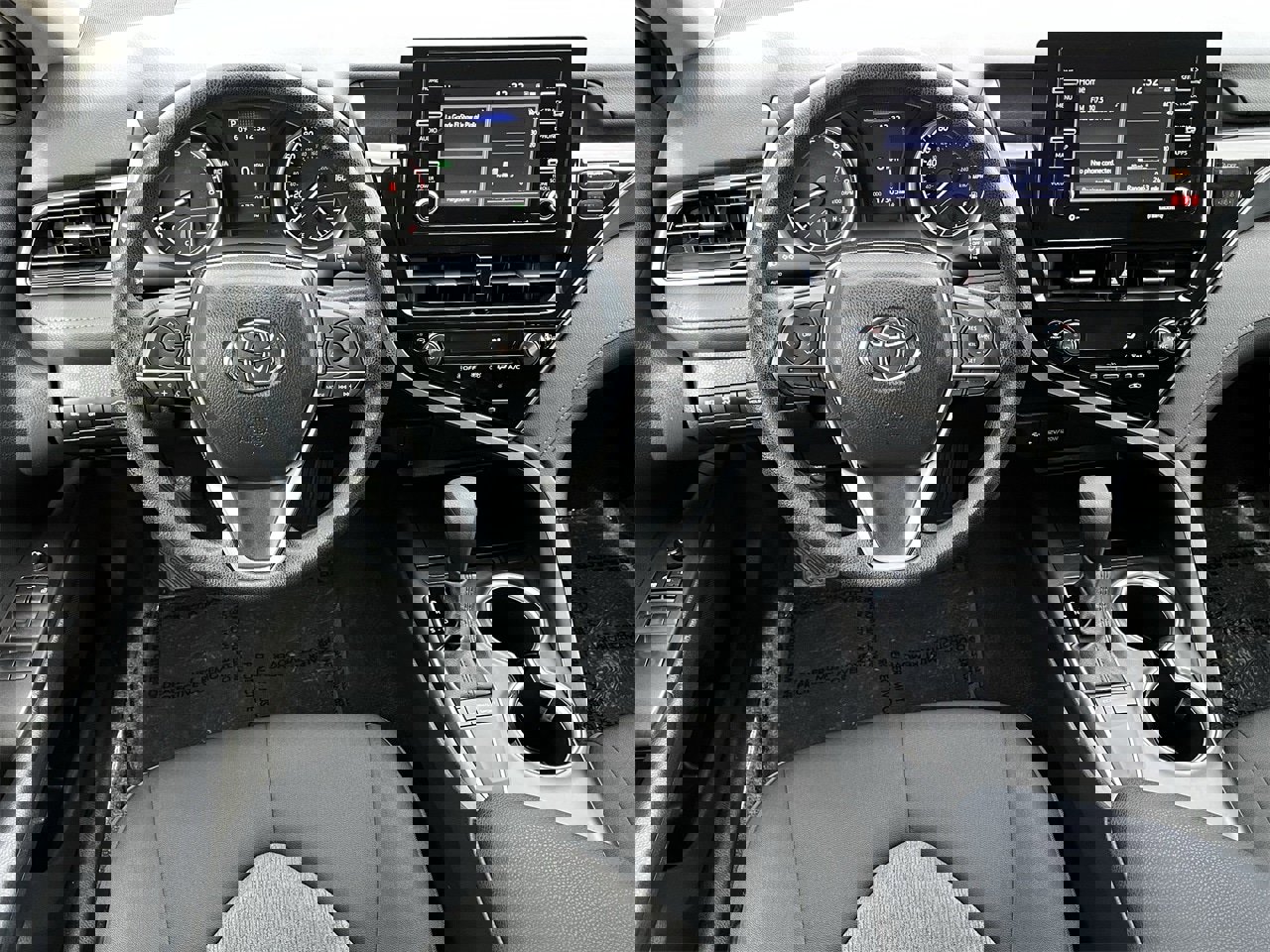 Used 2024 Toyota Camry LE image 10