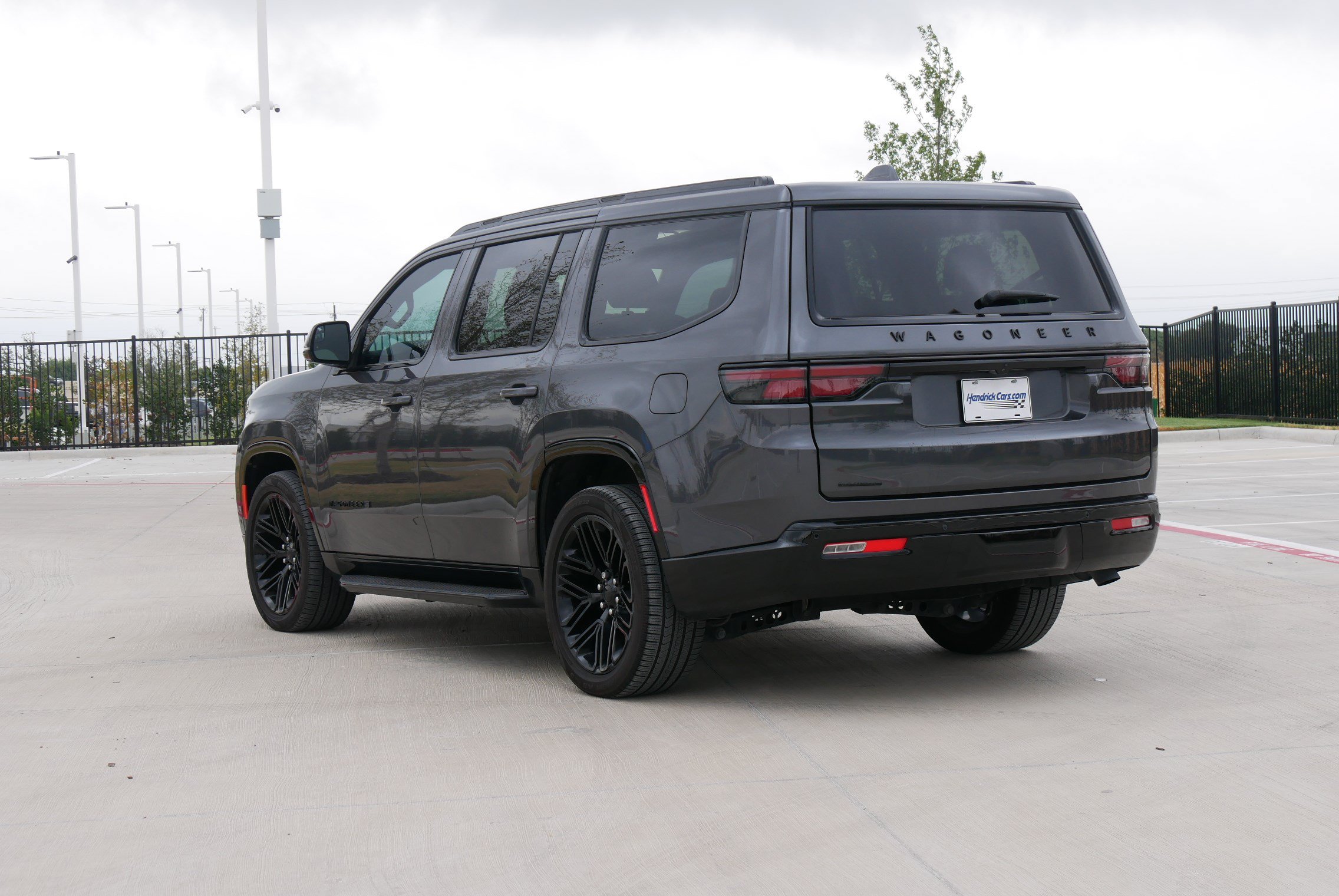 Used 2023 Jeep Wagoneer Series II AWD/4WD image 7