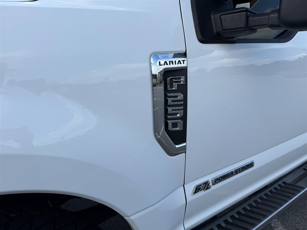 Used 2019 Ford F250 Lariat w/ Lariat Value Package AWD/4WD image 12