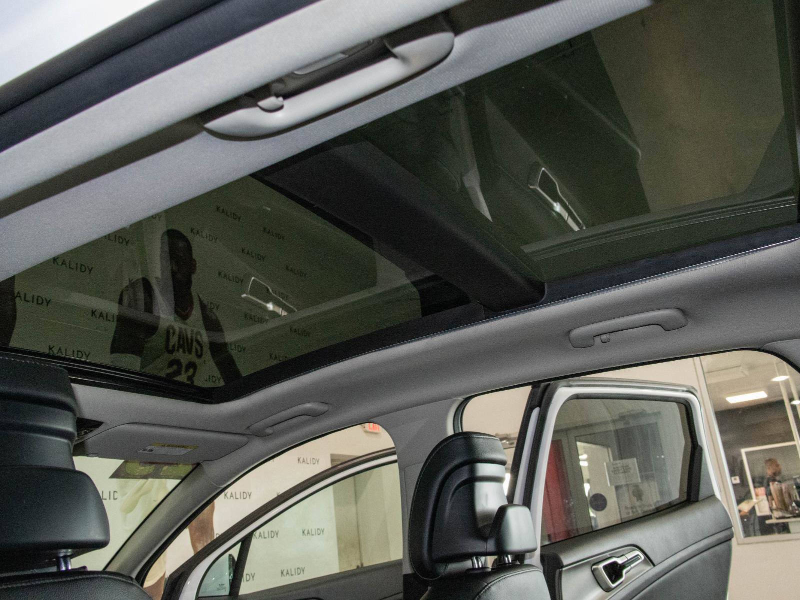 New 2025 Kia Sportage SX image 14