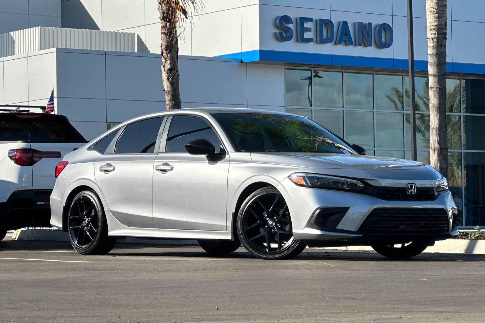 Used 2022 Honda Civic Sport image 2