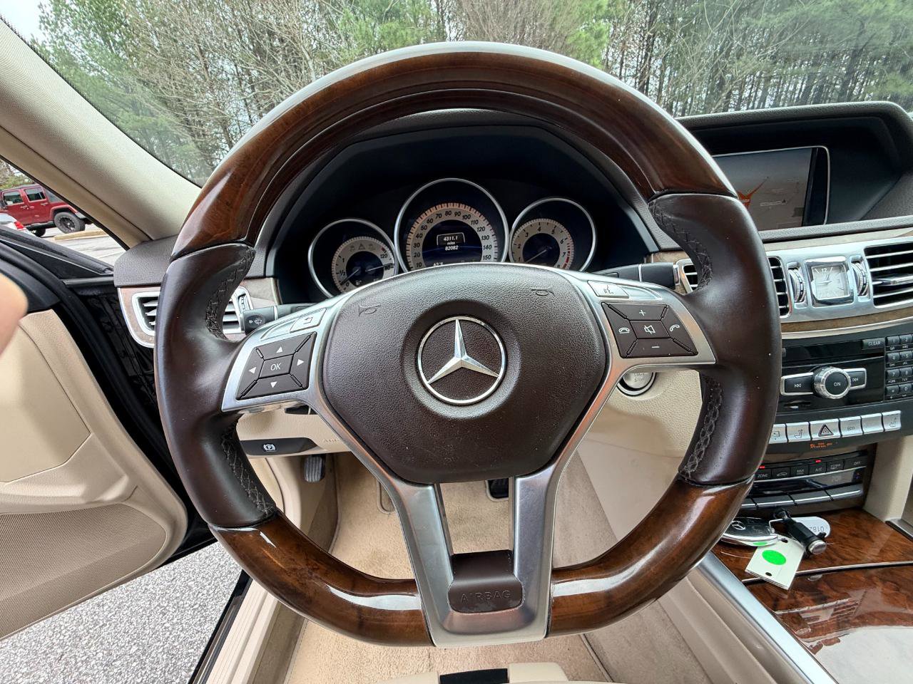 Used 2014 Mercedes-Benz E 350 Sedan image 30