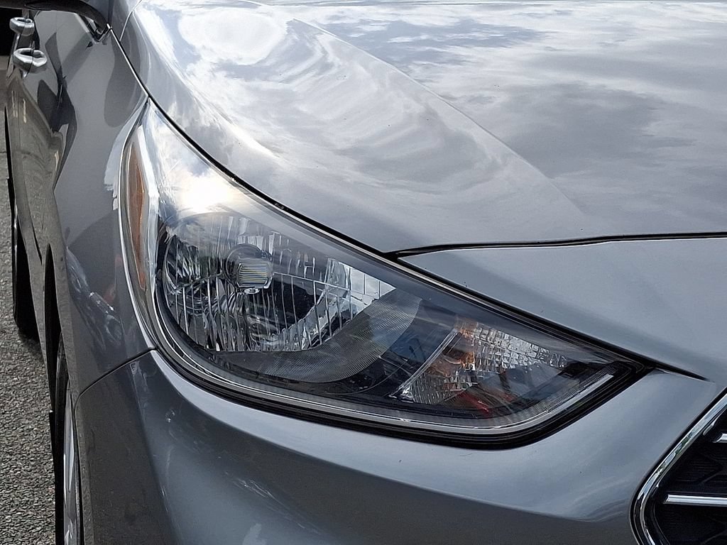 Used 2021 Hyundai Accent SEL FWD image 9